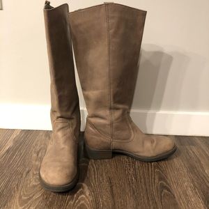 Grey/Tan Weathered Riding Boots